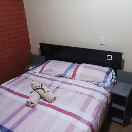 Apartamento Departamentos Urquiza Puerto Iguazú Exterior foto